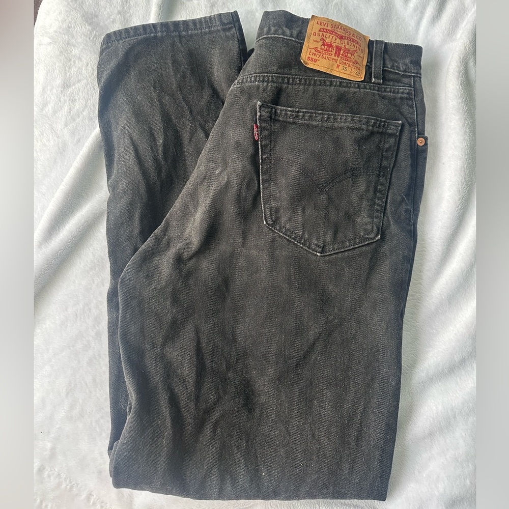 Levi’s 550 relaxed fit black jeans W36L32